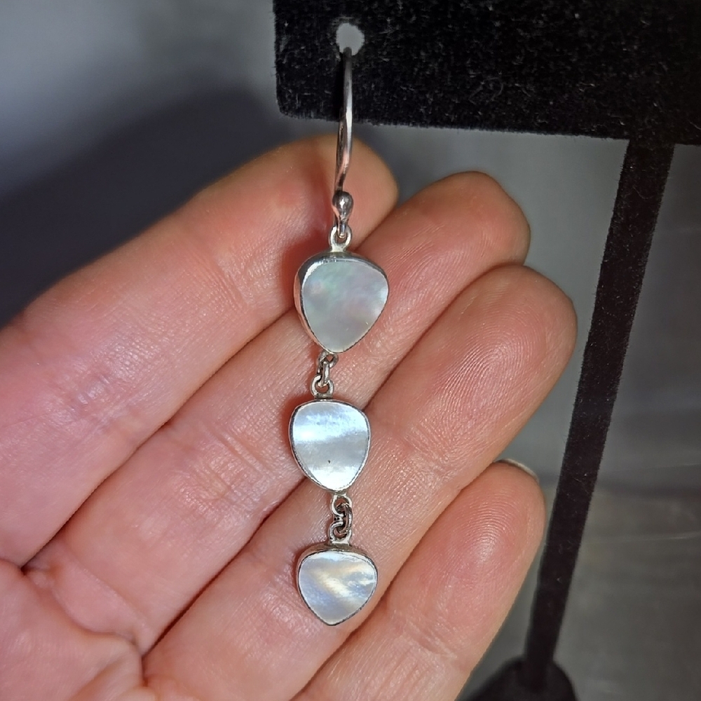 Silver Mother of Pearl Dangle Earrings - Picture 1 of 6